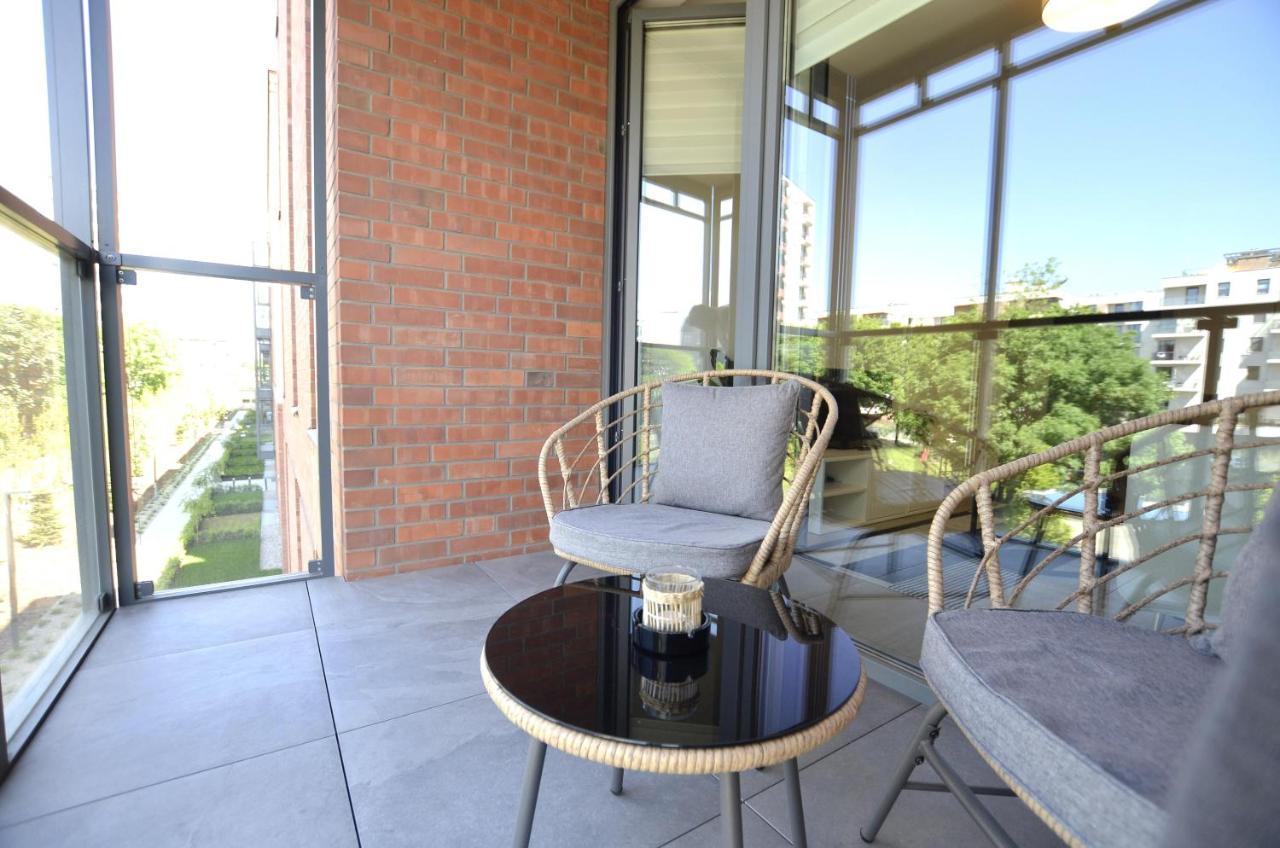 Green Estate Old Town Apartment, Private Parking, Balcony Γκντανσκ Εξωτερικό φωτογραφία