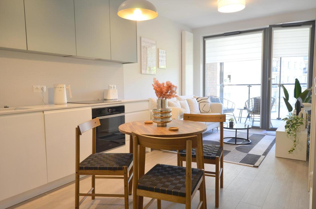 Green Estate Old Town Apartment, Private Parking, Balcony Γκντανσκ Εξωτερικό φωτογραφία