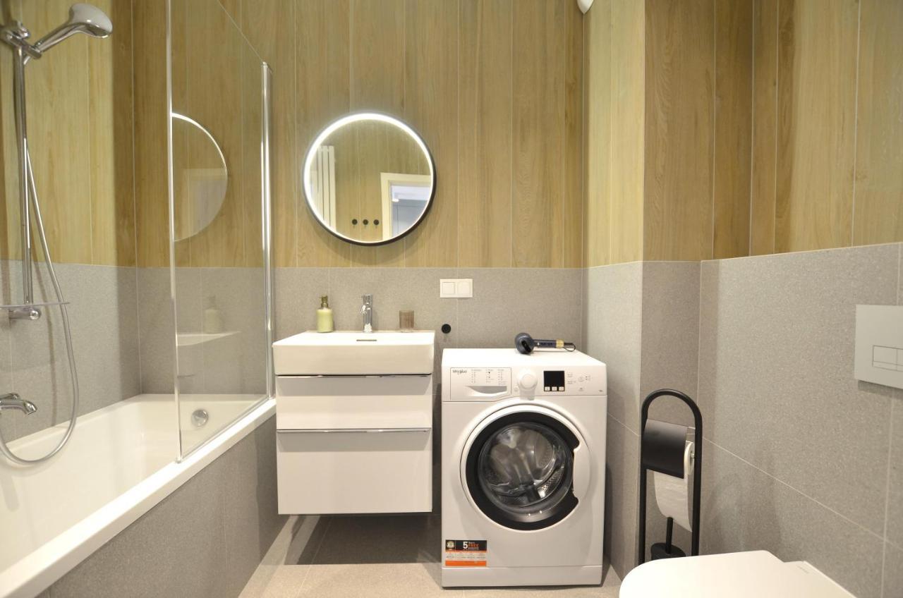 Green Estate Old Town Apartment, Private Parking, Balcony Γκντανσκ Εξωτερικό φωτογραφία