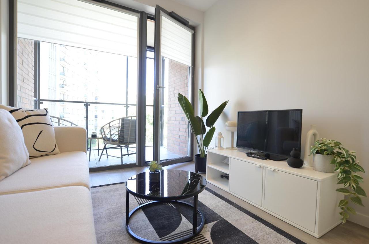 Green Estate Old Town Apartment, Private Parking, Balcony Γκντανσκ Εξωτερικό φωτογραφία